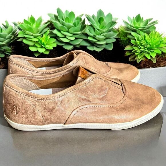 Frye Women’s Fine Leather Split-Top Flats / SZ: 9.5 - Picture 4 of 9